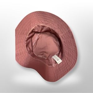Lululemon bucket hat